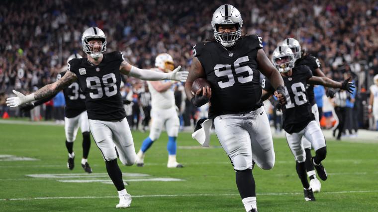 Chargers vs. Raiders final score, results: Las Vegas rebounds from shutout with 63-point explosion on ‘TNF’