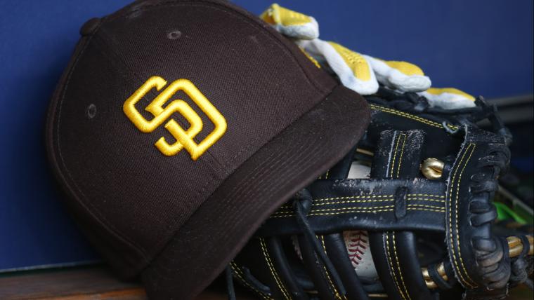 Padres shockingly urged to trade three-time All-Star in offseason blockbuster